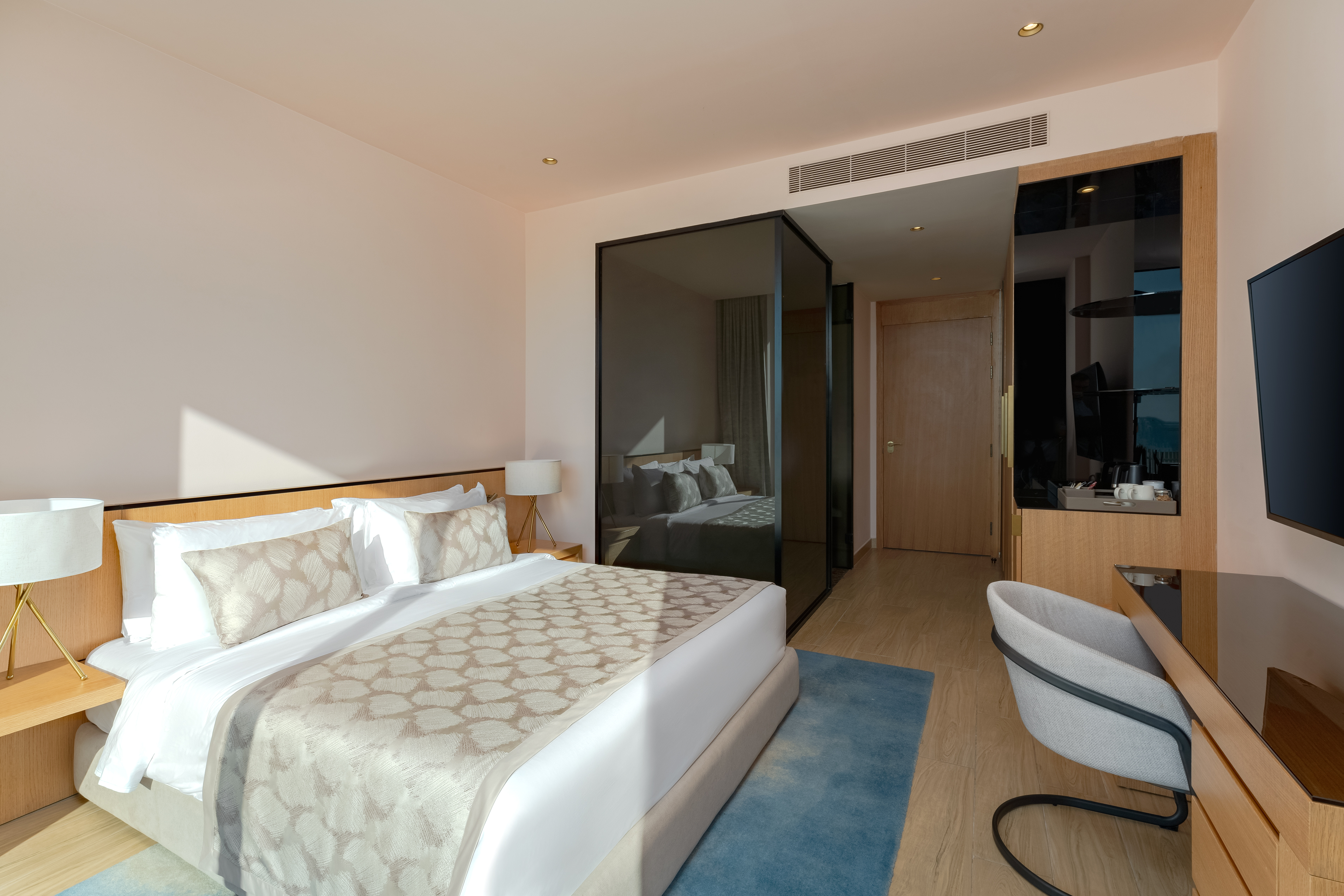Sea-View / Pool View Room